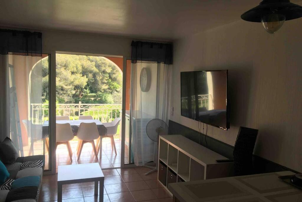 Appartement T2 Avec Piscine A 100 M De La Plage ซิ-ฟูร์-เล-ปลาจ ภายนอก รูปภาพ